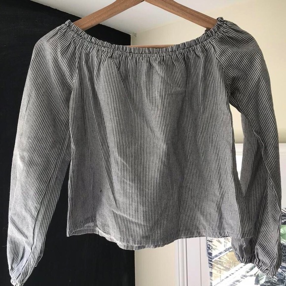Brandy Melville Theia Top - Picture 5 of 6